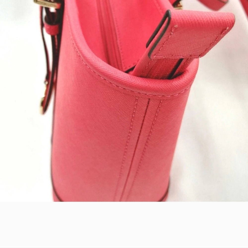 Michael Kors New In Bag Salmon Color Leather Tote Bag with Gold Accents - Picture 5 of 8